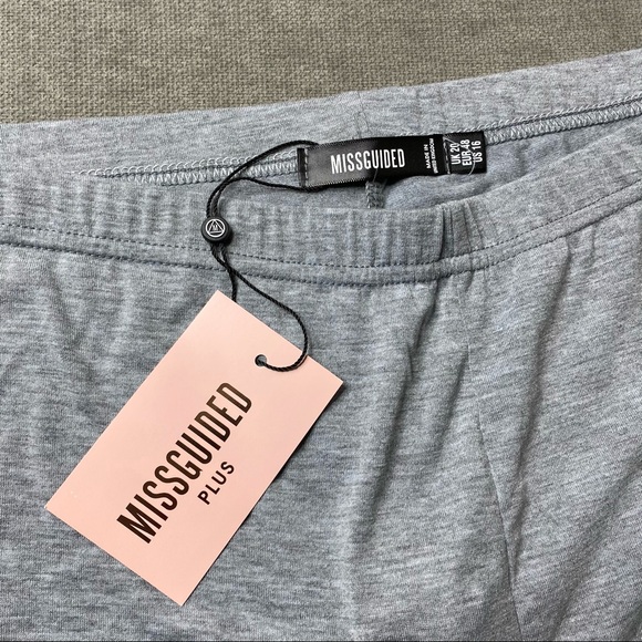 Missguided Plus Cycling Shorts - Picture 3 of 6